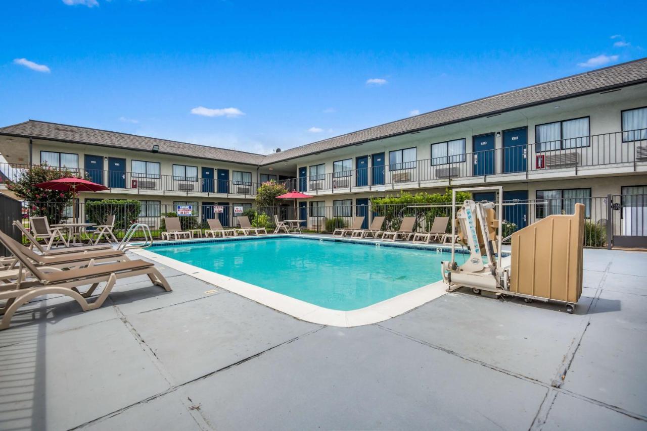 Motel 6-College Station, Tx - Bryan מראה חיצוני תמונה