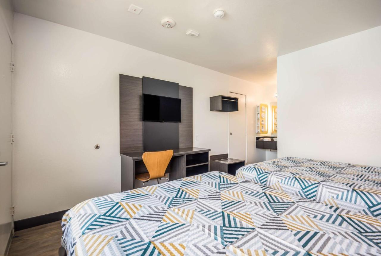 Motel 6-College Station, Tx - Bryan מראה חיצוני תמונה