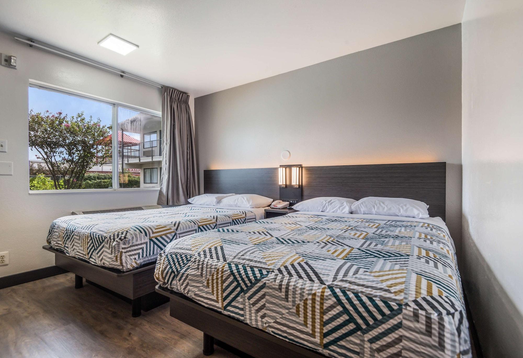 Motel 6-College Station, Tx - Bryan מראה חיצוני תמונה