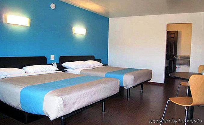 Motel 6-College Station, Tx - Bryan מראה חיצוני תמונה