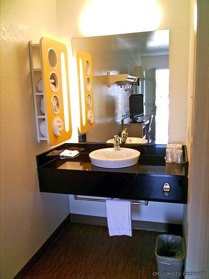 Motel 6-College Station, Tx - Bryan מראה חיצוני תמונה