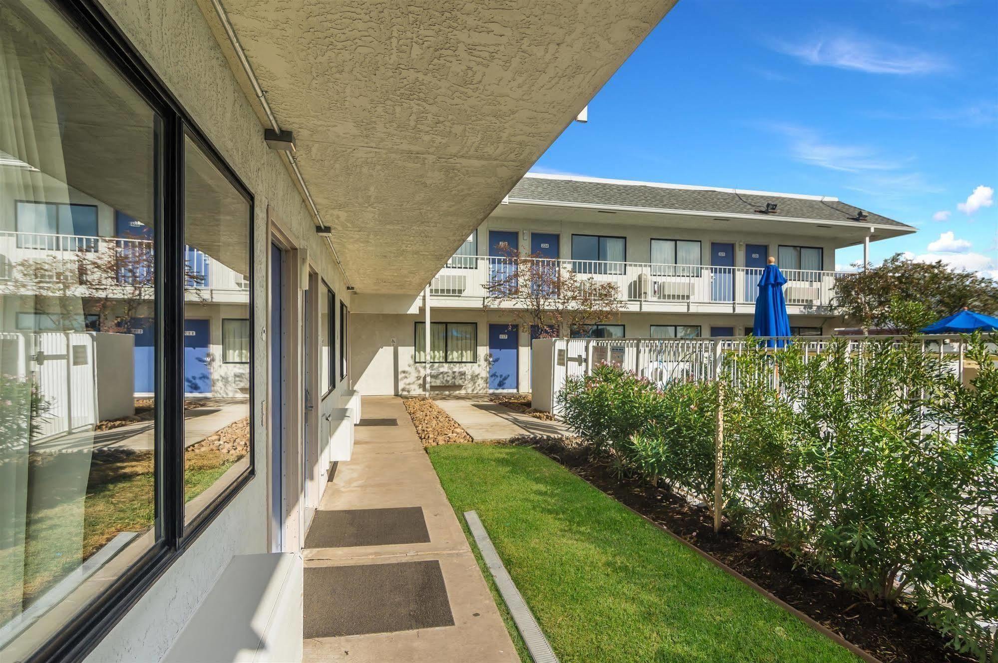 Motel 6-College Station, Tx - Bryan מראה חיצוני תמונה