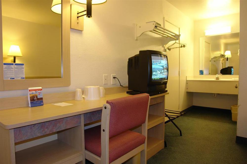 Motel 6-College Station, Tx - Bryan שירותים תמונה
